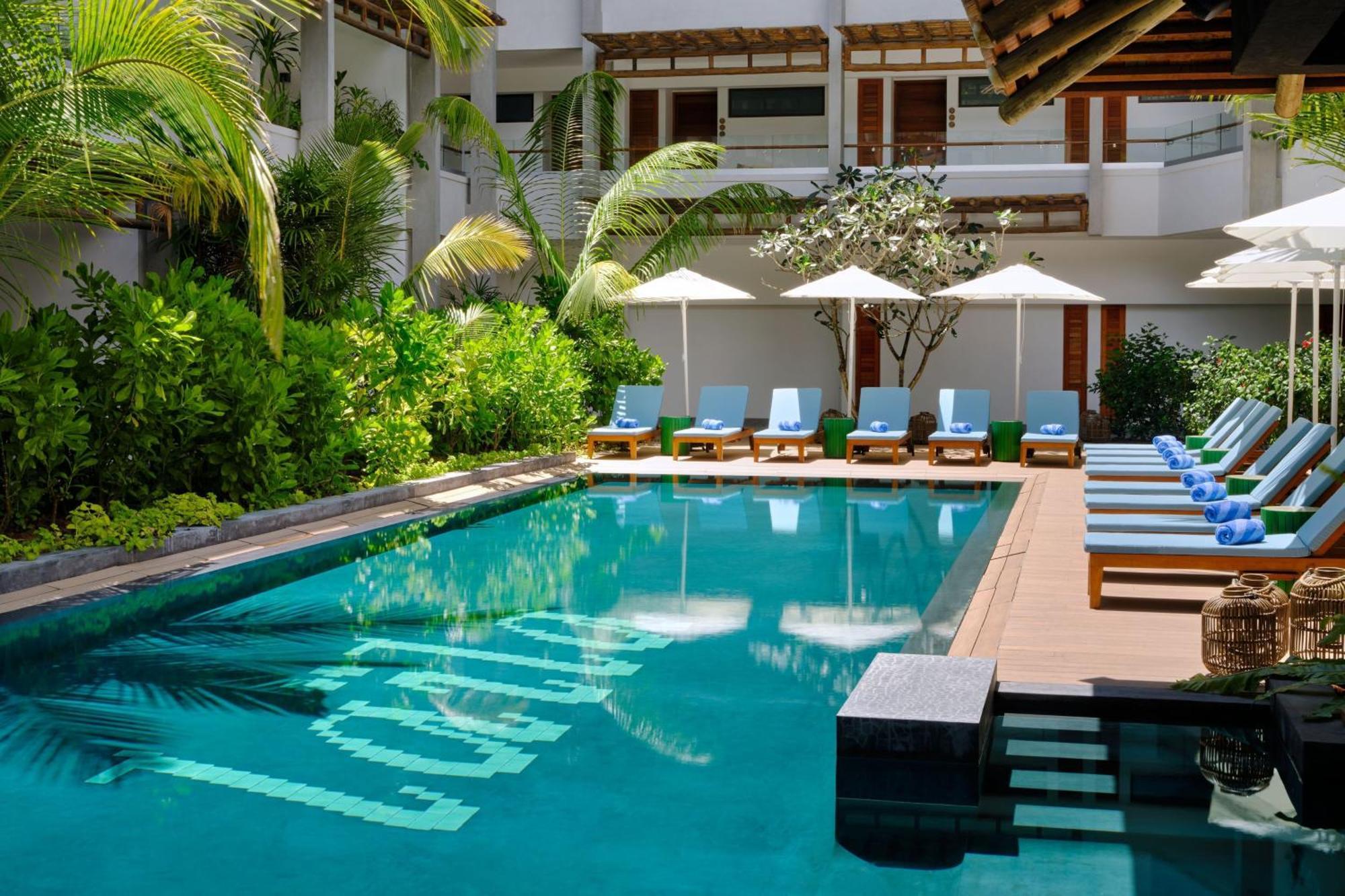 Laila, Seychelles, A Tribute Portfolio Anse Royale