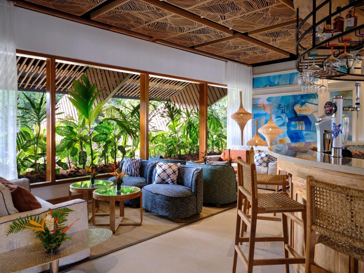 Laila, Seychelles, A Tribute Portfolio Anse Royale
