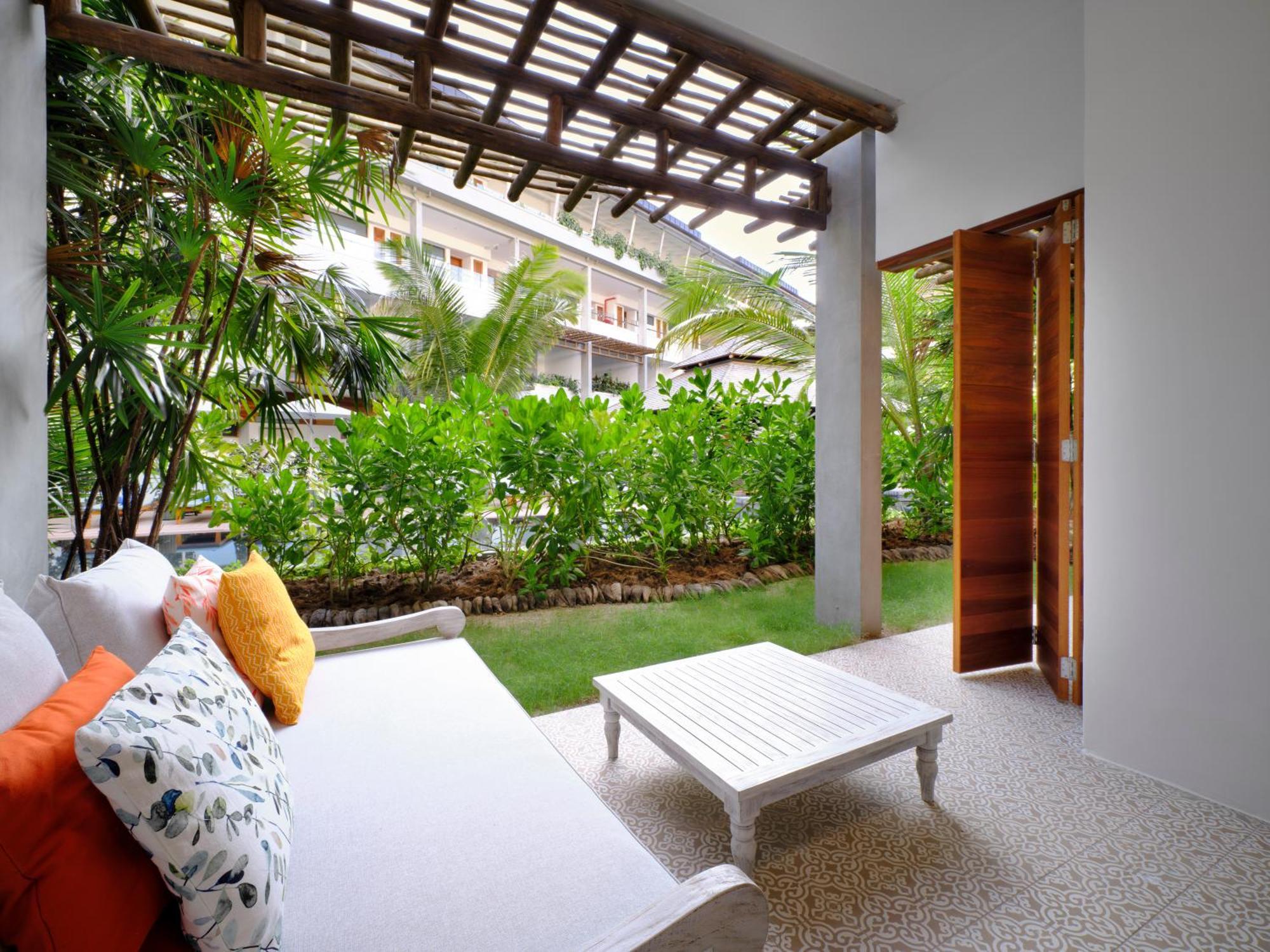 Laila, Seychelles, A Tribute Portfolio Anse Royale