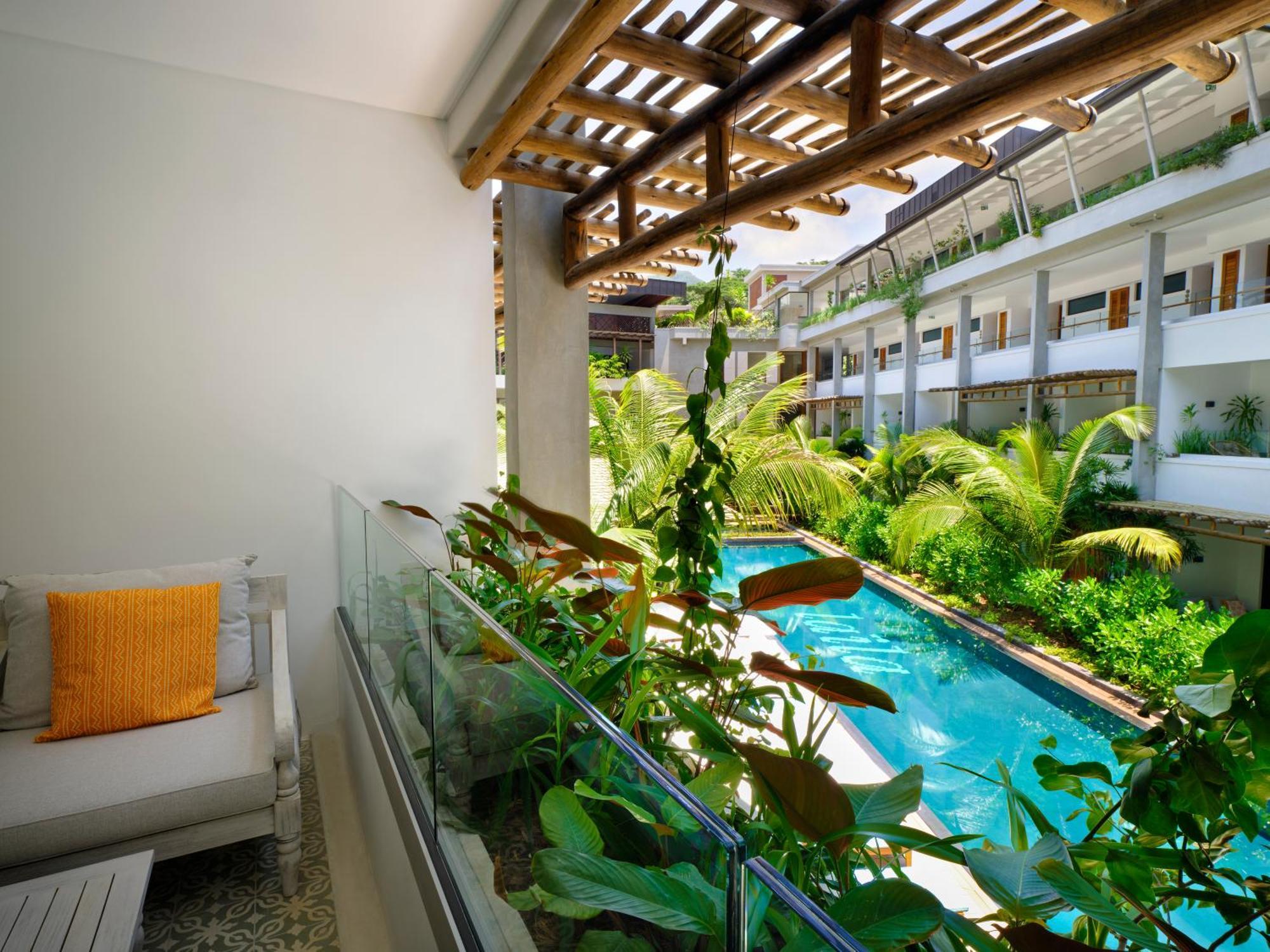 Laila, Seychelles, A Tribute Portfolio Anse Royale